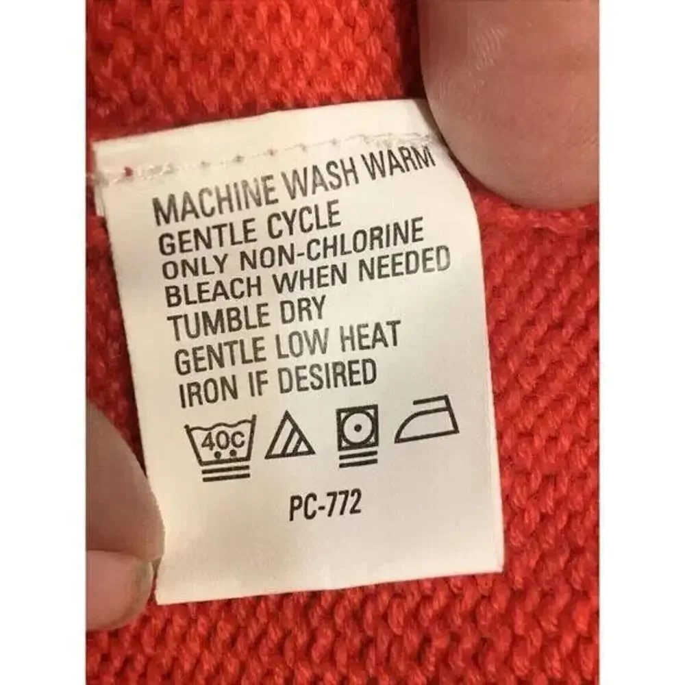 Izod Men’s Pull Over Size XL Red With Logo